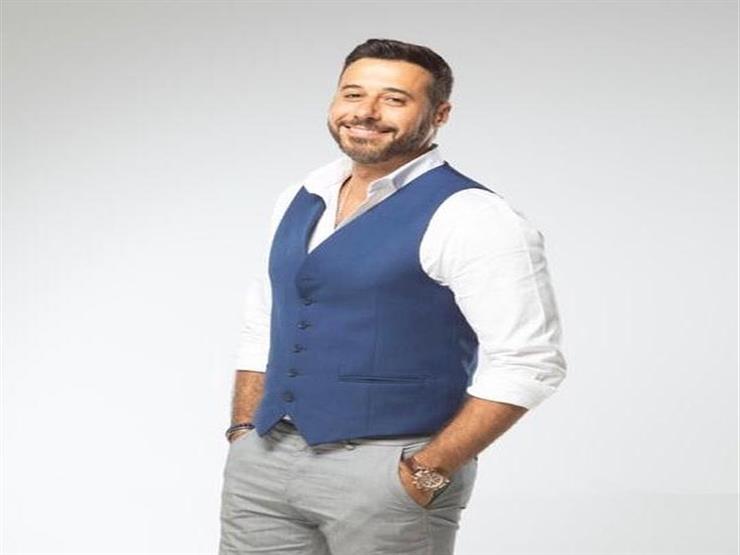 فيديو| أحمد السعدني يكشف سبب اهتمامه برأي والدته أكثر من والده في أعماله فيديو| أحمد السعدني يكشف سبب اهتمامه برأي والدته أكثر من والده في أعماله