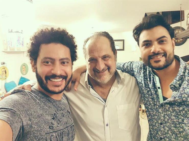 قبل تقديم افتتاح القاهرة السينمائي.. خالد الصاوي في العين السخنة بسبب "شريط 6" قبل تقديم افتتاح القاهرة السينمائي.. خالد الصاوي في العين السخنة بسبب "شريط 6"