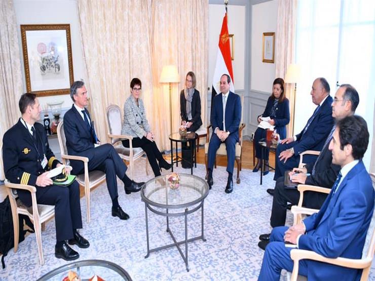 السيسي يستقبل وزيرة الدفاع الألمانية لتعزيز التعاون العسكري (فيديو) السيسي يستقبل وزيرة الدفاع الألمانية لتعزيز التعاون العسكري (فيديو)