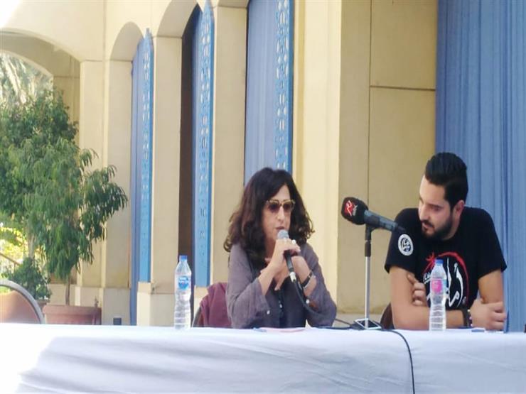 مخرجة "احكيلي": "لم أسع لفضائح عائلية.. ولا مجال للمقارنة بخالي يوسف شاهين" مخرجة "احكيلي": "لم أسع لفضائح عائلية.. ولا مجال للمقارنة بخالي يوسف شاهين"