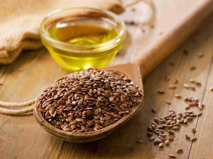 ملعقتان من بذور الكتان مفتاح رشاقتك ملعقتان من بذور الكتان مفتاح رشاقتك