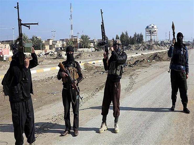 مسلحون موالين لأنقرة بحلب يمنعون تداول الليرة السورية ويعتمدون عملة تركيا مسلحون موالين لأنقرة بحلب يمنعون تداول الليرة السورية ويعتمدون عملة تركيا