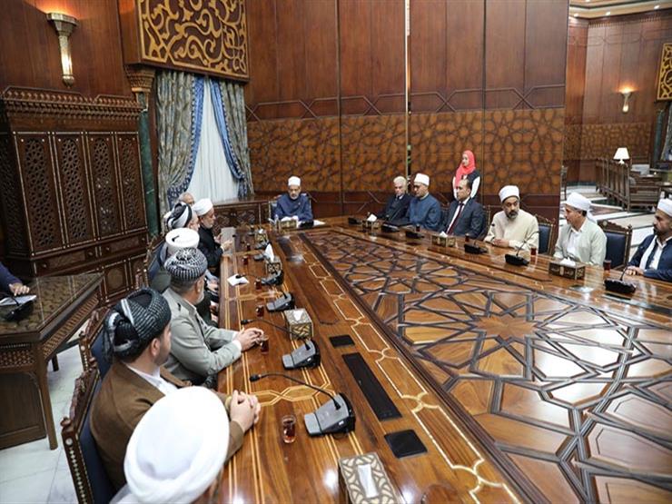 الإمام الأكبر: خطاب الأزهر رسالة.. وتدريب الأئمة على مواجهة التطرف في مقدمة أولوياتنا الإمام الأكبر: خطاب الأزهر رسالة.. وتدريب الأئمة على مواجهة التطرف في مقدمة أولوياتنا