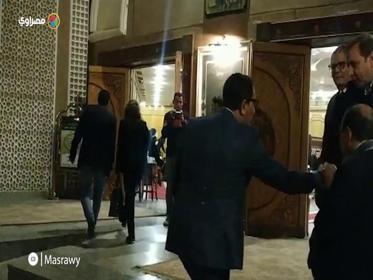 لميس الحديدي وأنوشكا والجندي في عزاء المخرج الراحل شريف السقا (فيديو) لميس الحديدي وأنوشكا والجندي في عزاء المخرج الراحل شريف السقا (فيديو)