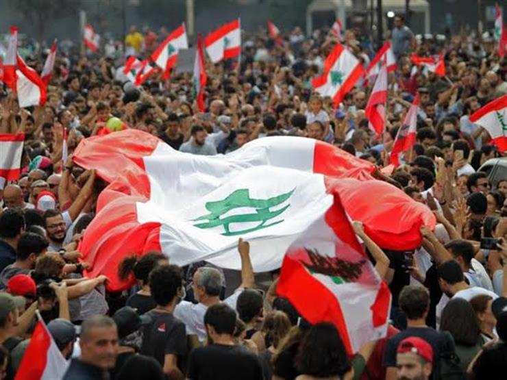 المحتجون يعودون إلى شوارع لبنان في "أسبوع غضب" ضد النخبة السياسية المحتجون يعودون إلى شوارع لبنان في "أسبوع غضب" ضد النخبة السياسية