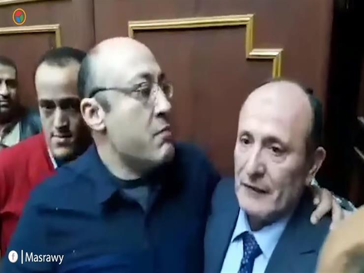 "ماتت النخوة".. أول فيديو لرد فعل والد محمود البنا بعد الحكم على راجح "ماتت النخوة".. أول فيديو لرد فعل والد محمود البنا بعد الحكم على راجح