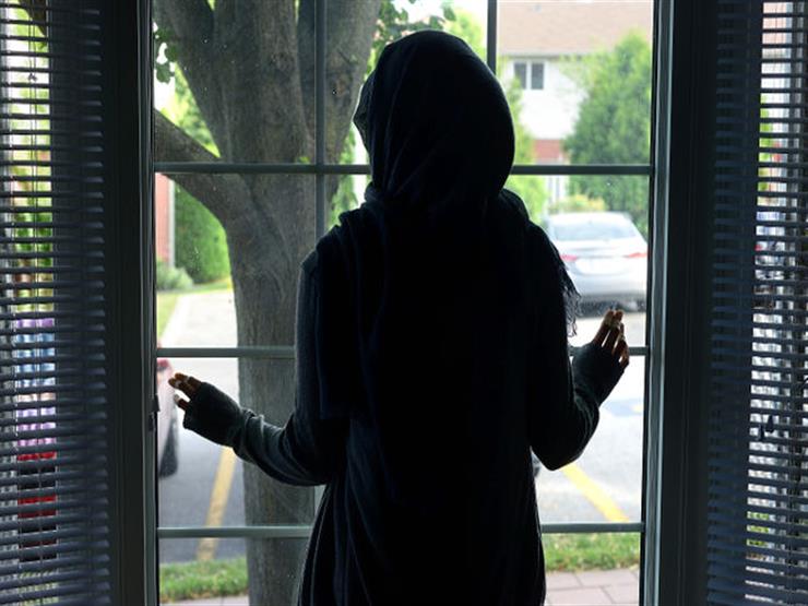 أمين الفتوى: الرجل يجب ألا يمنع زوجته من زيارة أبيها وعليه أن يرافقها أمين الفتوى: الرجل يجب ألا يمنع زوجته من زيارة أبيها وعليه أن يرافقها