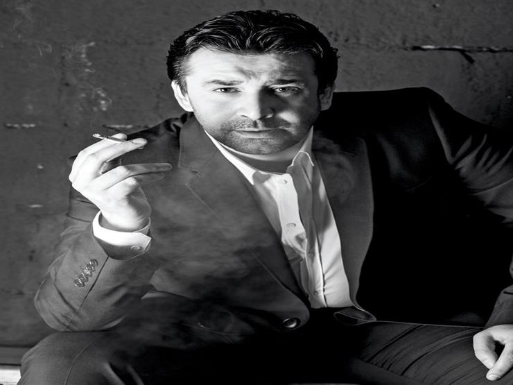 كريم عبدالعزيز يستعين بـ"شنب" أمير كرارة.. والأخير يرد كريم عبدالعزيز يستعين بـ"شنب" أمير كرارة.. والأخير يرد