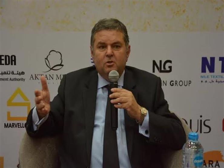 الحكومة تعدل آلية شراء القطن تمهيدا لتعميم "نظام المزادات" الموسم المقبل الحكومة تعدل آلية شراء القطن تمهيدا لتعميم "نظام المزادات" الموسم المقبل