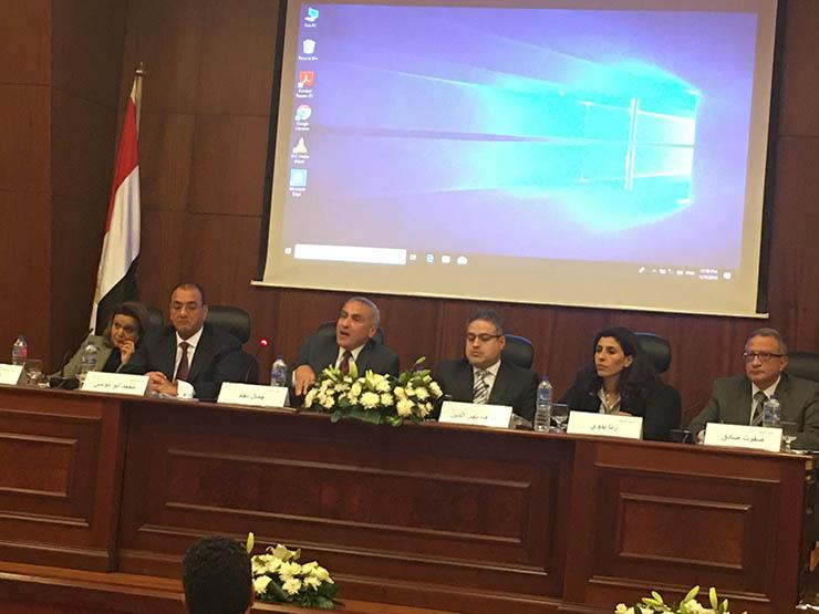 نائب محافظ المركزي يتوقع ارتفاع الصادرات لـ 200 مليار دولار في 2030 نائب محافظ المركزي يتوقع ارتفاع الصادرات لـ 200 مليار دولار في 2030