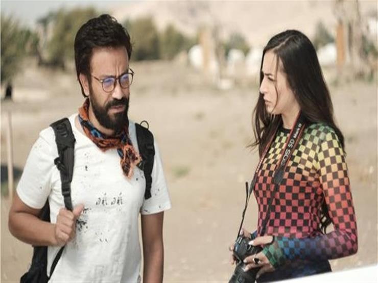 غدًا.. سامح حسين وزوجته يحتفلان بالعرض الخاص لـ"عيش حياتك" غدًا.. سامح حسين وزوجته يحتفلان بالعرض الخاص لـ"عيش حياتك"