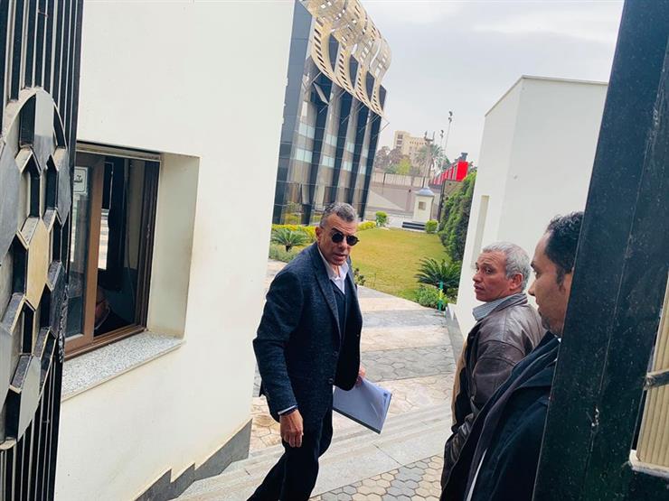 مرتجي يبرر انسحابه من اجتماع الأندية بعد حضور رئيس الزمالك مرتجي يبرر انسحابه من اجتماع الأندية بعد حضور رئيس الزمالك