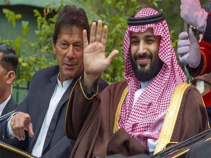 عمران خان مازحًا: "بن سلمان" سيفوز لو ترشح ضدي في انتخابات باكستان عمران خان مازحًا: "بن سلمان" سيفوز لو ترشح ضدي في انتخابات باكستان