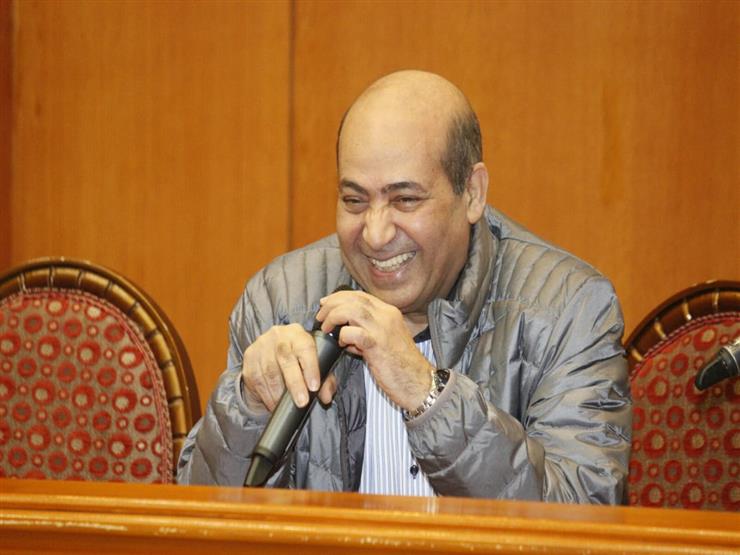 طارق الشناوي: السيد بدير سمح لمتفرجة دخول المسرح بـ"حلة محشي" طارق الشناوي: السيد بدير سمح لمتفرجة دخول المسرح بـ"حلة محشي"