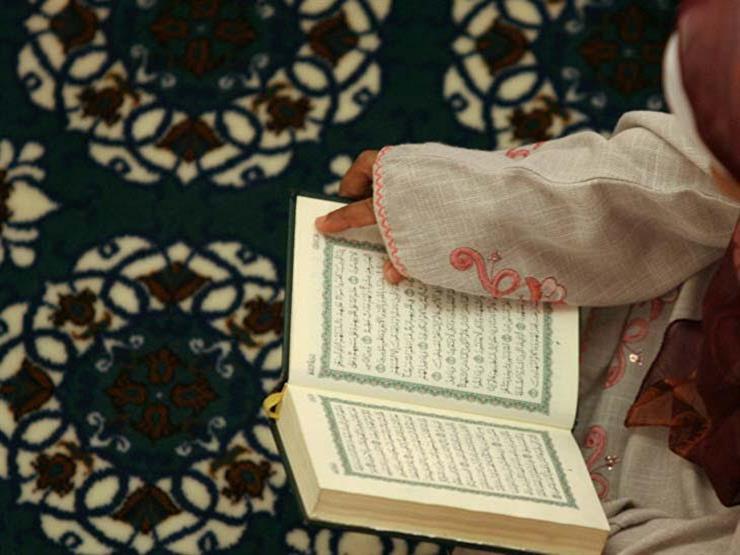 هل تجوز قراءة القرآن للمرأة بدون غطاء رأس؟.. رد المفتي السابق هل تجوز قراءة القرآن للمرأة بدون غطاء رأس؟.. رد المفتي السابق