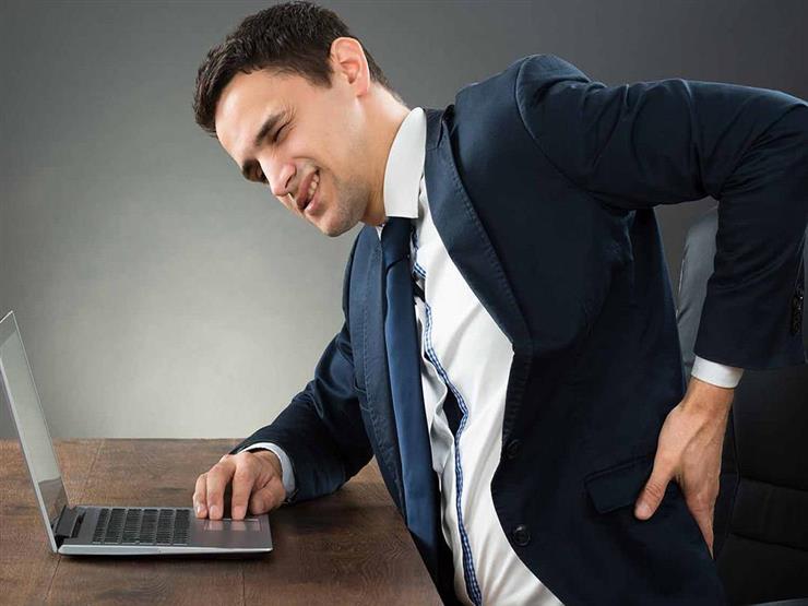 أسباب متعددة لآلام أسفل الظهر.. بينها كثرة الجلوس أسباب متعددة لآلام أسفل الظهر.. بينها كثرة الجلوس