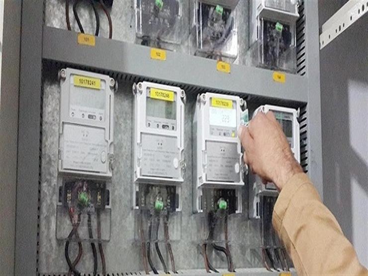 مصدر: 3 مقترحات أمام "الوزراء" خلال أيام لزيادة أسعار الكهرباء مصدر: 3 مقترحات أمام "الوزراء" خلال أيام لزيادة أسعار الكهرباء