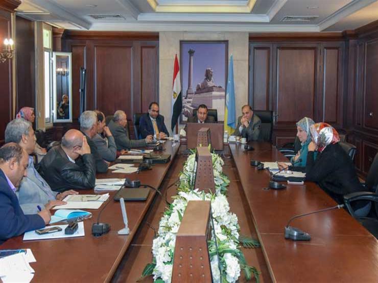 أبرزها عدم إقصاء "النباشين".. 3 قرارات مهمة لمحافظ الإسكندرية أبرزها عدم إقصاء "النباشين".. 3 قرارات مهمة لمحافظ الإسكندرية