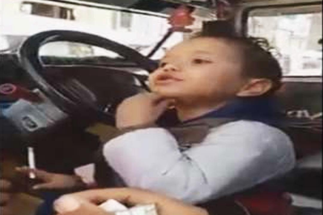 بعد فيديو "طفل السيجارة".. "الكونسلتو" يحلل الأضرار النفسية والجسدية للواقعة بعد فيديو "طفل السيجارة".. "الكونسلتو" يحلل الأضرار النفسية والجسدية للواقعة