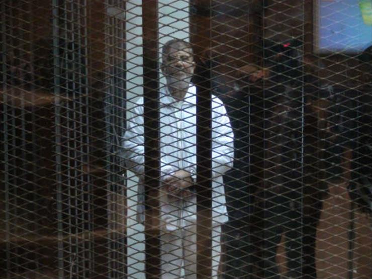 "شهادة العادلي وأحكام بالإعدام والمؤبد".. وقائع محاكمة مرسي في اقتحام السجون "شهادة العادلي وأحكام بالإعدام والمؤبد".. وقائع محاكمة مرسي في اقتحام السجون