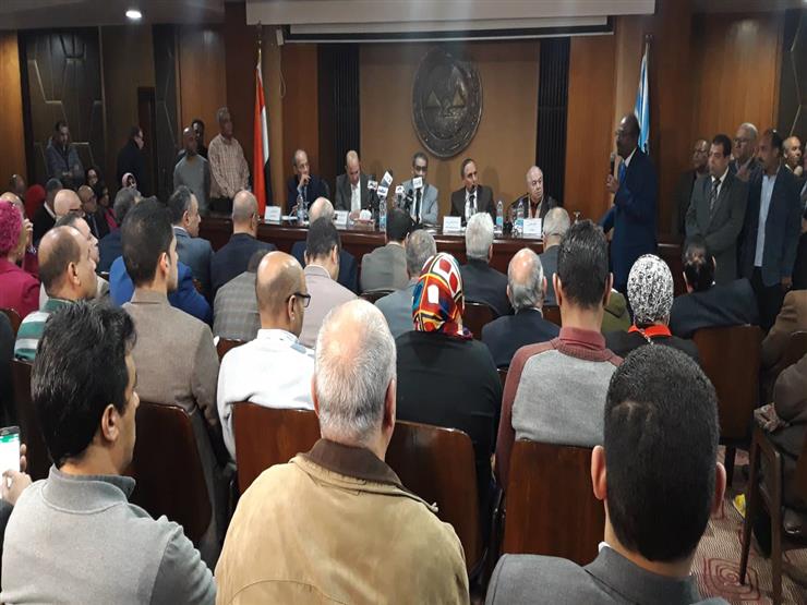 رشوان: صرف زيادة البدل مايو المقبل ولن أسمح بإيقافه للمفصولين رشوان: صرف زيادة البدل مايو المقبل ولن أسمح بإيقافه للمفصولين