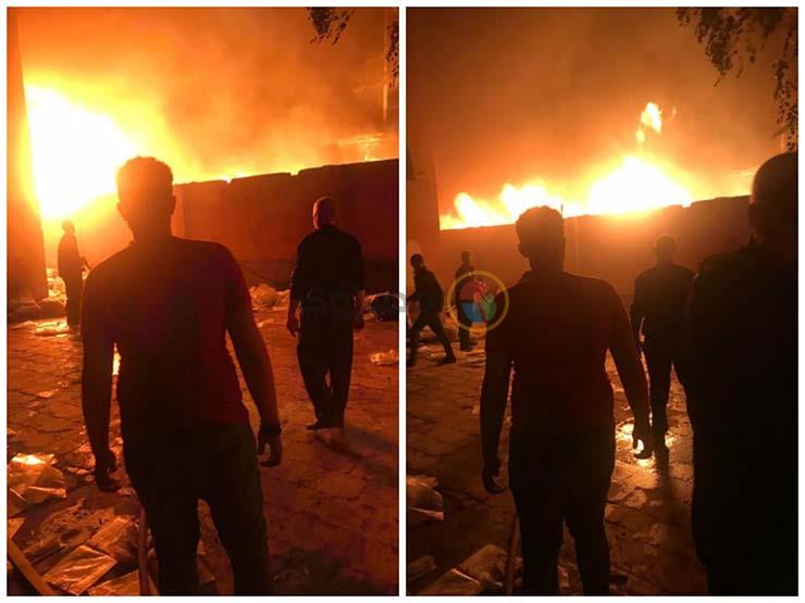 "النيران 10 أمتار يا افندم".. جحيم الـ3 ساعات في حريق "مصنع أكتوبر" - فيديو "النيران 10 أمتار يا افندم".. جحيم الـ3 ساعات في حريق "مصنع أكتوبر" - فيديو