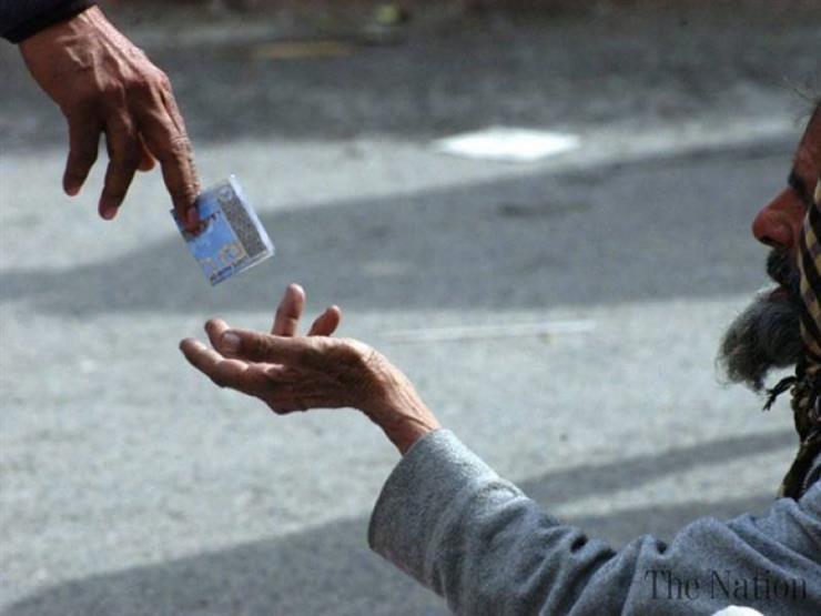 ما حكم دفع الصدقة وطلب الدعاء من المتصدق عليه؟.. أمين الفتوى يجيب ما حكم دفع الصدقة وطلب الدعاء من المتصدق عليه؟.. أمين الفتوى يجيب