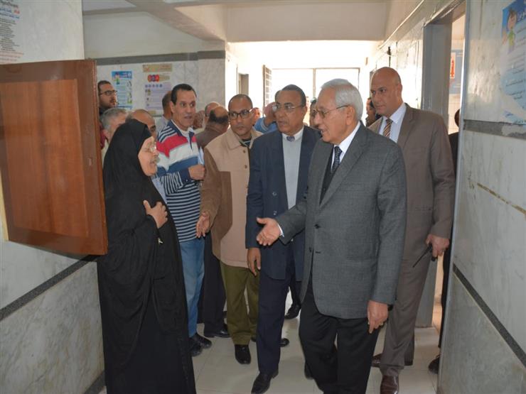 محافظ الدقهلية لسيدة طلبت تحويل وحدة صحية لمستشفى: "هو فيه مرضى.. البلد محتاجة كل مليم" محافظ الدقهلية لسيدة طلبت تحويل وحدة صحية لمستشفى: "هو فيه مرضى.. البلد محتاجة كل مليم"