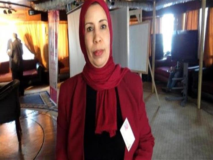 تنازلت عن حقها وحاربت من أجل البنات.. قصة كفاح "نجاة" الأم المثالية في سوهاج تنازلت عن حقها وحاربت من أجل البنات.. قصة كفاح "نجاة" الأم المثالية في سوهاج