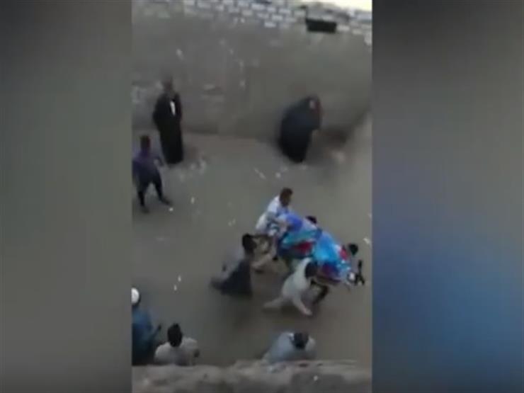 "مقتل 5 أشخاص".. اللقطات الأولى من موقع حادث أوسيم "مقتل 5 أشخاص".. اللقطات الأولى من موقع حادث أوسيم
