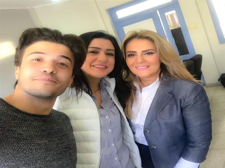 رانيا محمود ياسين ووفاء صادق في كواليس "فلانتينو" رانيا محمود ياسين ووفاء صادق في كواليس "فلانتينو"