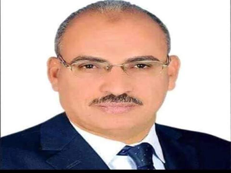 الوادي الجديد تبدأ حل مشكلة زحف الرمال على الآبار الجوفية بواحة باريس الوادي الجديد تبدأ حل مشكلة زحف الرمال على الآبار الجوفية بواحة باريس