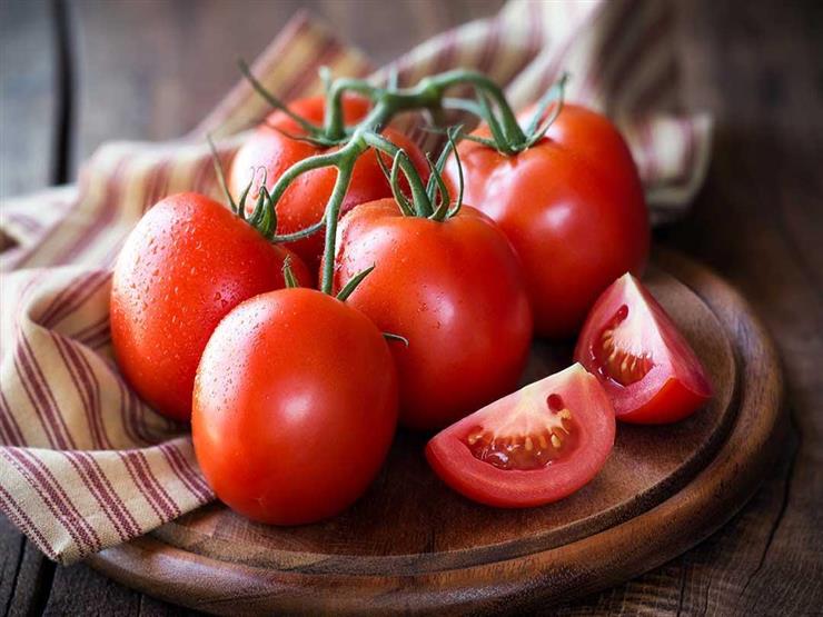 منها الطماطم..11 نوع طعام يجعلك تبدو أصغر سنًا منها الطماطم..11 نوع طعام يجعلك تبدو أصغر سنًا