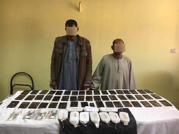 دهاء ضابط لاختراق أكبر دولاب حشيش بالقاهرة والسر في "صلاة الجمعة والعربون" دهاء ضابط لاختراق أكبر دولاب حشيش بالقاهرة والسر في "صلاة الجمعة والعربون"