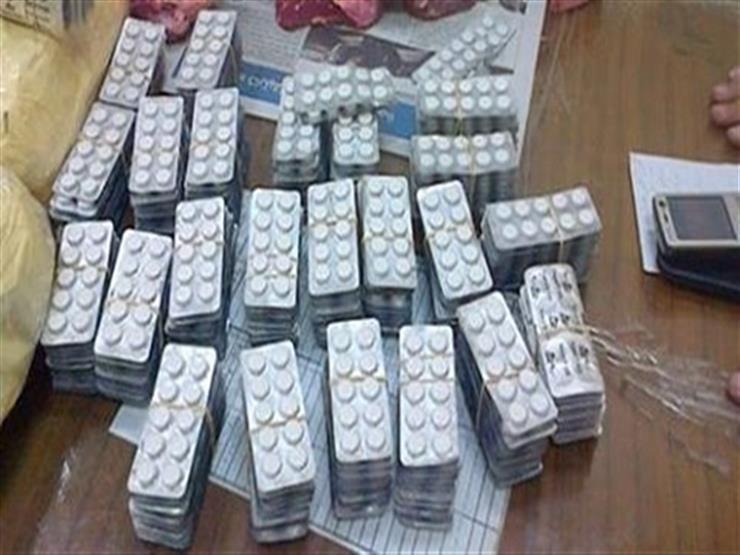 ضبط 9 آلاف قرص تامول بحوزة عجوزين في سوهاج ضبط 9 آلاف قرص تامول بحوزة عجوزين في سوهاج