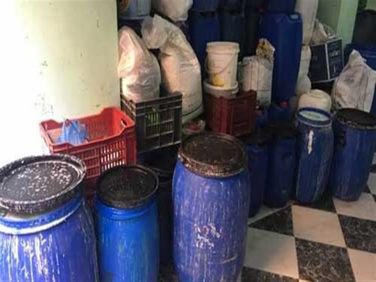 ضبط 15 طن منظفات مجهولة المصدر بالإسكندرية ضبط 15 طن منظفات مجهولة المصدر بالإسكندرية
