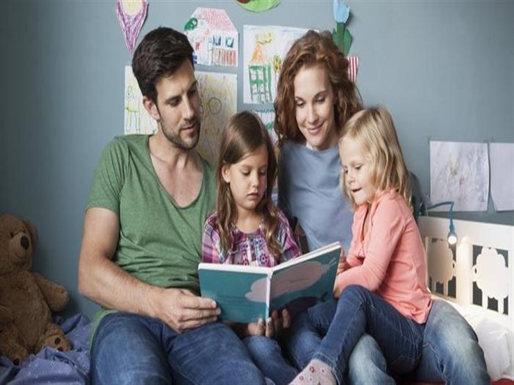 الكتب المطبوعة أفضل من الإلكترونية بالنسبة للأطفال الكتب المطبوعة أفضل من الإلكترونية بالنسبة للأطفال