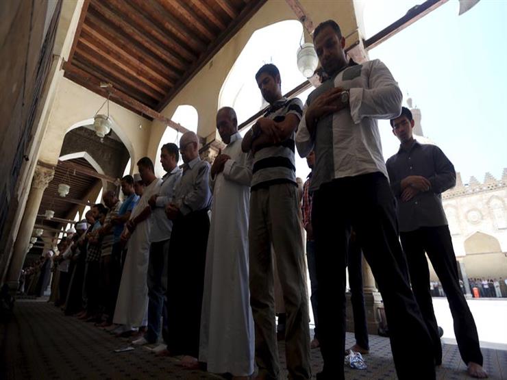 "بين السائل والفقيه".. ماذا يفعل المصلون إذا غاب الإمام عن صلاة الجمعة؟ "بين السائل والفقيه".. ماذا يفعل المصلون إذا غاب الإمام عن صلاة الجمعة؟