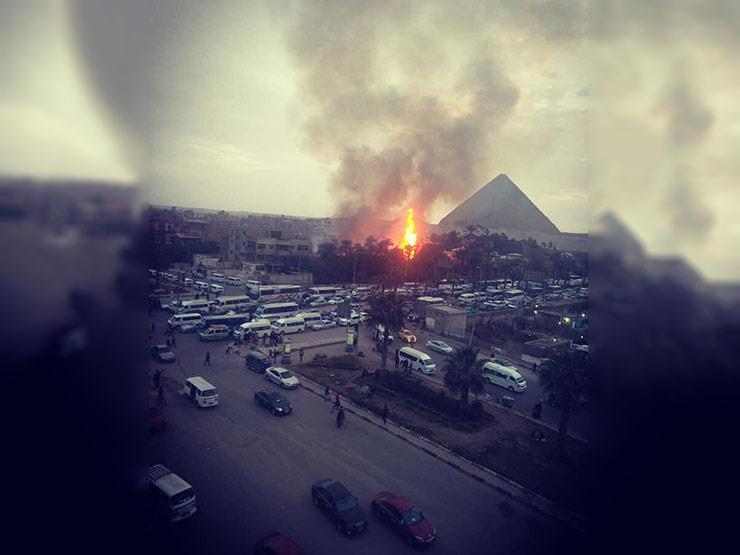 المعمل الجنائي يعاين موقع حريق الـ 2000 متر في الهرم المعمل الجنائي يعاين موقع حريق الـ 2000 متر في الهرم