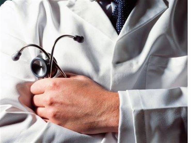 المفتي: لا يجوز اختلاء الطبيب بالمرأة عند الكشف الطبي المفتي: لا يجوز اختلاء الطبيب بالمرأة عند الكشف الطبي