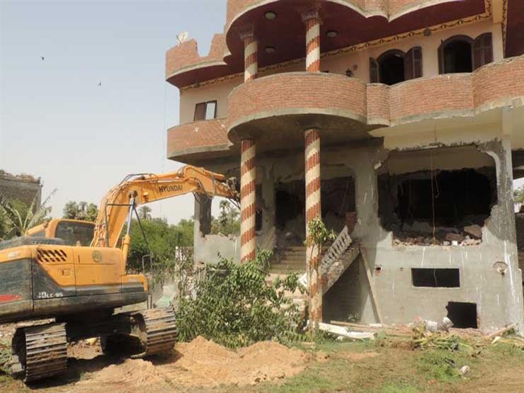 محافظ القاهرة: إزالة 40 مبنى مخالف بالشرابية والخليفة محافظ القاهرة: إزالة 40 مبنى مخالف بالشرابية والخليفة