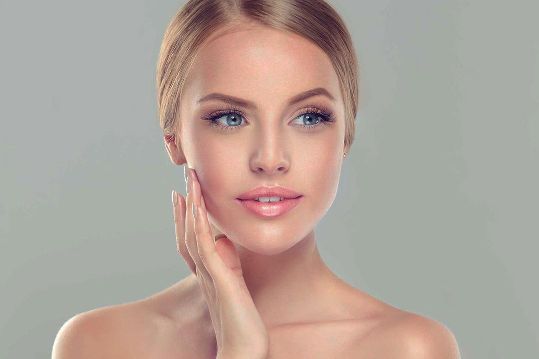 في اليوم العالمي للمرأة.. دليلك لبشرة شابة مقاومة للتجاعيد في اليوم العالمي للمرأة.. دليلك لبشرة شابة مقاومة للتجاعيد