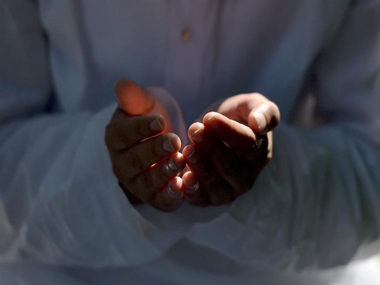 في يوم الجمعة.. صيغ رائعة للصلاة على النبي تعرف عليها في يوم الجمعة.. صيغ رائعة للصلاة على النبي تعرف عليها