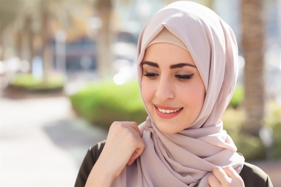 أخطاء تقع فيها المحجبات تسبب تلف الشعر..تعرفي عليها أخطاء تقع فيها المحجبات تسبب تلف الشعر..تعرفي عليها