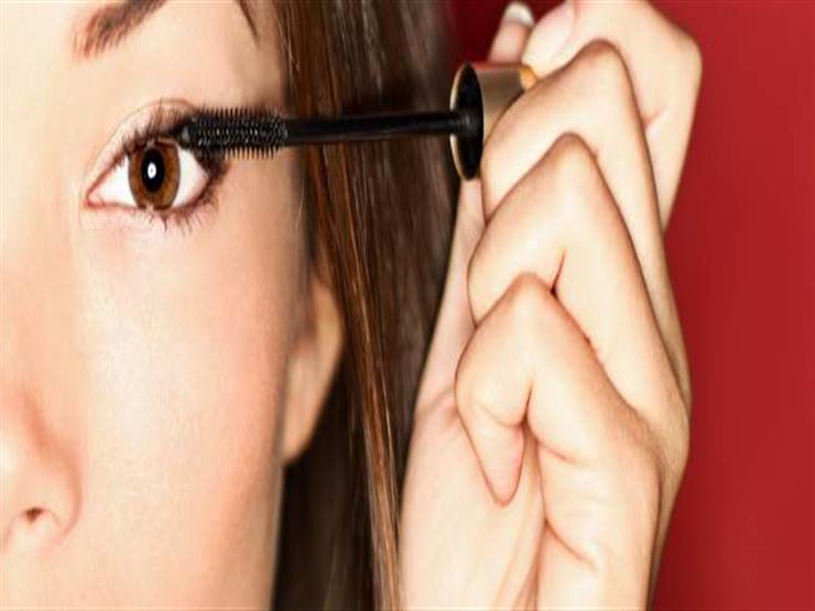 ما الفرق بين الماسكارا المقاومة للماء والمضادة للماء؟ ما الفرق بين الماسكارا المقاومة للماء والمضادة للماء؟