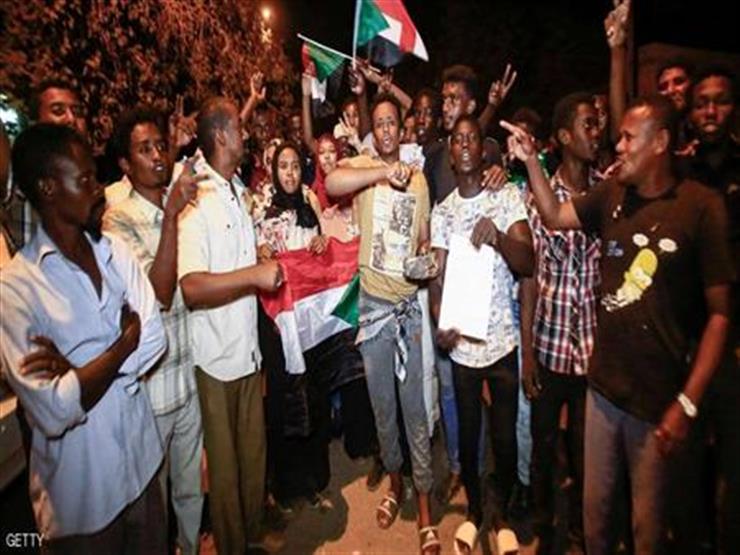 "مجلس وزراء مدني وفترة انتقالية قصيرة".. أبرز تصريحات قائد الدعم السريع في السودان "مجلس وزراء مدني وفترة انتقالية قصيرة".. أبرز تصريحات قائد الدعم السريع في السودان