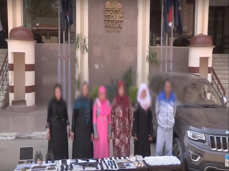 بالفيديو.. ضبط 12 كيلو هيروين وحشيش خلال استهداف بؤر إجرامية بالجيزة والإسكندرية بالفيديو.. ضبط 12 كيلو هيروين وحشيش خلال استهداف بؤر إجرامية بالجيزة والإسكندرية