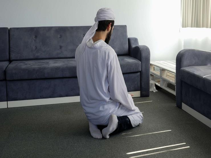 أمين الفتوى: تجوز صلاة الرجل في المنزل إن كان صاحب عذر.. وهذا أفضل أمين الفتوى: تجوز صلاة الرجل في المنزل إن كان صاحب عذر.. وهذا أفضل