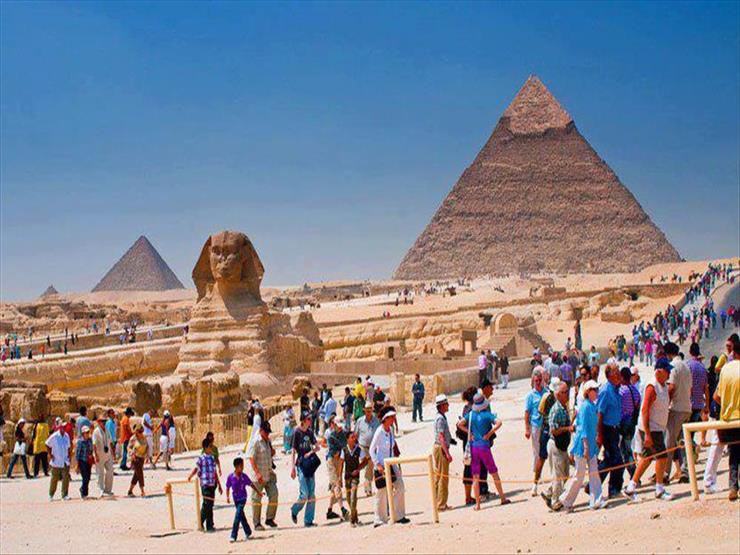 الرئاسة تستعرض جهود الدولة في تطوير قطاع السياحة الرئاسة تستعرض جهود الدولة في تطوير قطاع السياحة