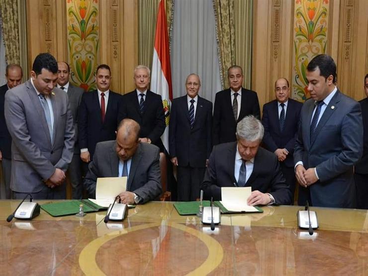"العصار والمصيلحي" يشهدان توقيع مذكرة تفاهم مع "سيلينجرو بروم" البيلاروسية "العصار والمصيلحي" يشهدان توقيع مذكرة تفاهم مع "سيلينجرو بروم" البيلاروسية
